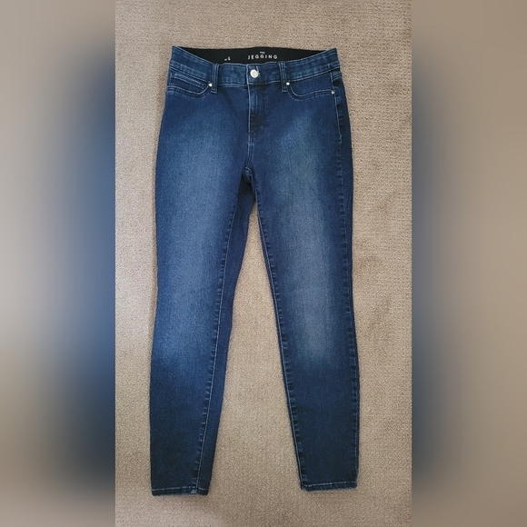 White House Black Market Skinny Denim Jegging - Picture 1 of 8